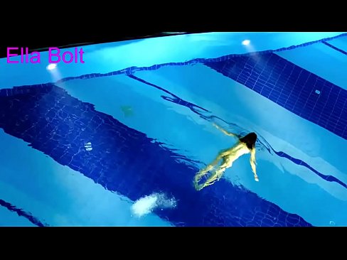 ❤️ Ùn possu micca piantà di fighjulà, ghjovana bionda catturata nuda in piscina ELLA BOLT ❌ Pornografia in casa à co.dickies-shop.ru ☑